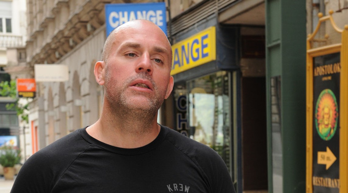 "Két perc alatt kiderítettem a számodat, te ipari b*zi!" - Tombol a balhé, Dopeman családját gyalázó dala miatt fenyegeti Puzsér Róbertet: személyesen venne elégtételt