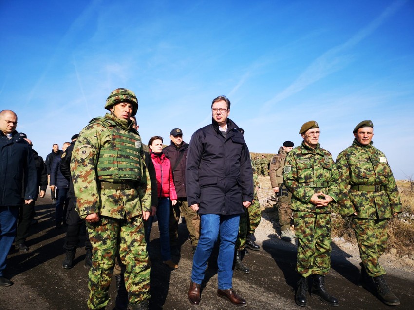 Aleksandar Vučić, Vojska Srbije, Vek pobednika, Pasuljanske livade