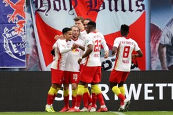 Bundesliga: RB Lipsk odstaje od Bayernu. Snajperzy w cieniu Lewandowskiego