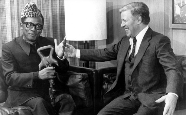 Prezydent Zairu Mobutu Sese Seko i minister spraw zagranicznych Niemiec Helmut Schmidt w roku 1977