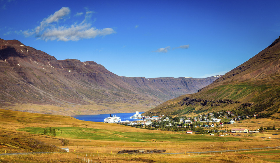 Islandia: fiordy, lisy i gorące baseny 