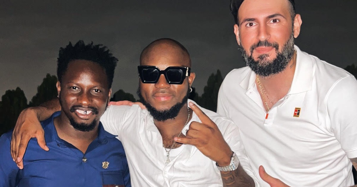 Djsky celebrates birthday with close friends in Accra (PHOTOS) - Vimarsana News