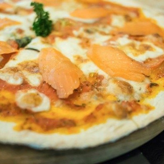 Ciasto na pizzę jak z pizzerii wg Magdy Gessler + pizza z