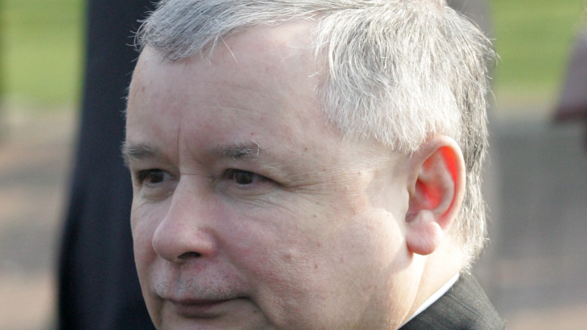 Były premier Jarosław Kaczyński uważa, że doniesienia "Gazety Wyborczej" o inwigilacji dziennikarzy w latach 2005-2007 to wyraz "nienawiści pewnych środowisk, które krzyczały o nadużyciach PiS". Kaczyński podkreśla, że śledztwo w tej sprawie zostało umorzone.