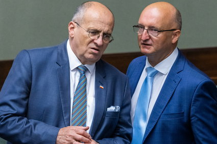 Prawie 30 mln zł na nagrody w MSZ. Za "niestandardowe zadania"