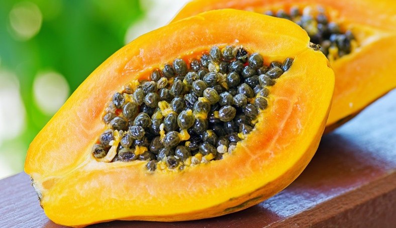 Pawpaw contains several vitamins and antioxidants that help to maintain the health of a diabetic patient [ece-auto-gen]