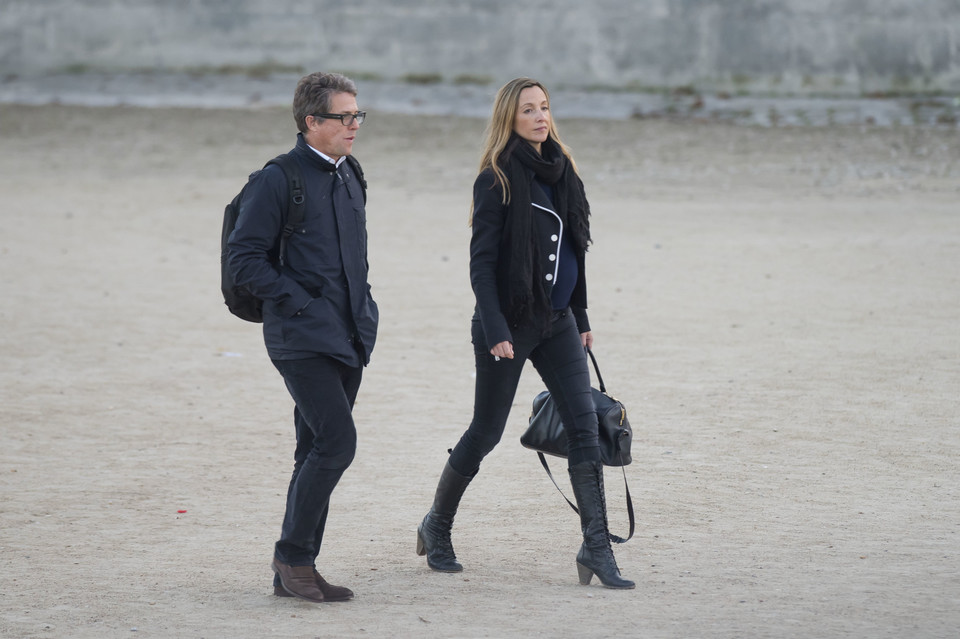  Hugh Grant i Anna Eberstein w Paryżu