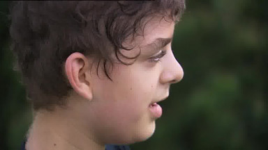 11-letni Staś choruje na autyzm. "Ta samotność będzie się pogłębiać"
