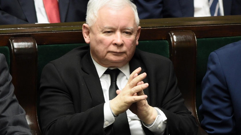 Kaczyński o konflikcie Macierewicz - Duda