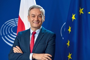 Co Unia zrobiła dla Polek? Robert Biedroń: „Ostatnie lata, to jak lądowanie na Księżycu”