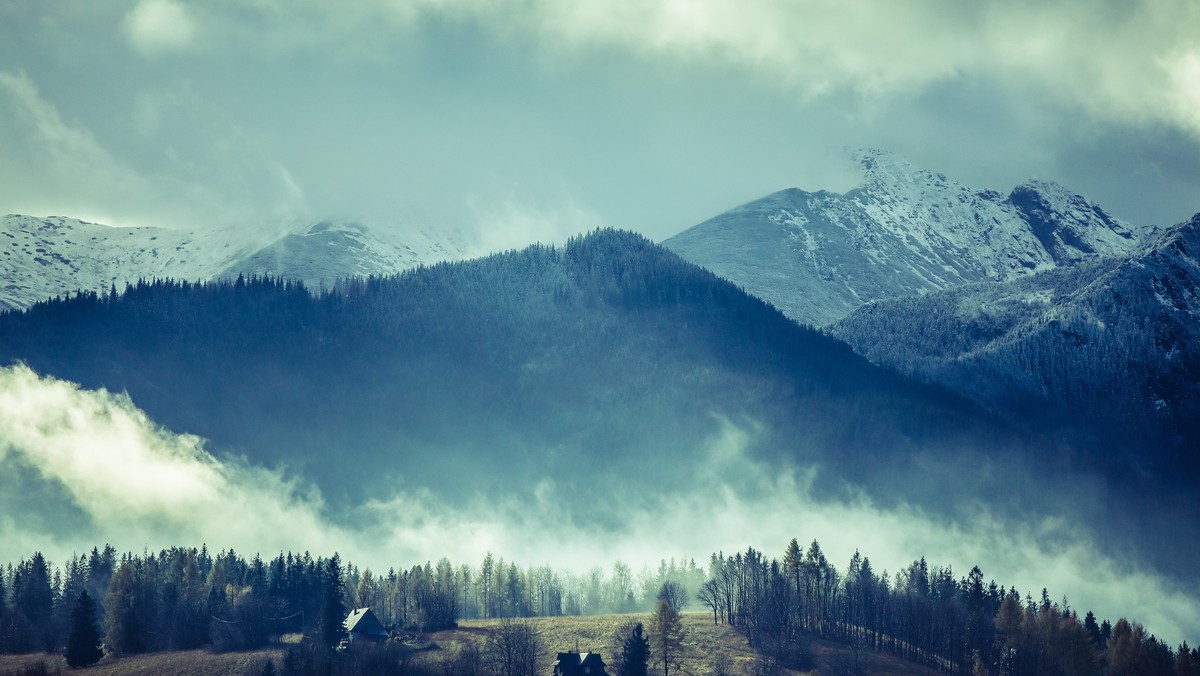 Tatry. "Pociąg na niebie". Niezwykłe zjawisko na niebie