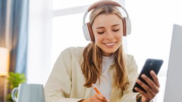 Błyskawiczny QUIZ o związkach frazeologicznych. Mitologia w akcji.  Bądź czujny!