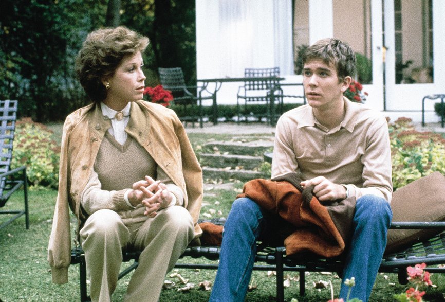 Mary Tyler Moore i Timothy Hutton w filmie "Zwyczajni ludzie" (1980)