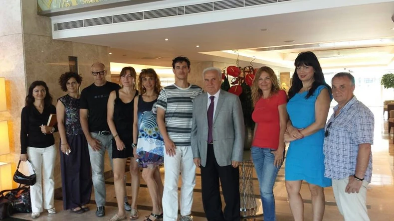 Umetnicki pres karavan u susretu sa direktorom kancelarije za kulturu i turizam Izmira