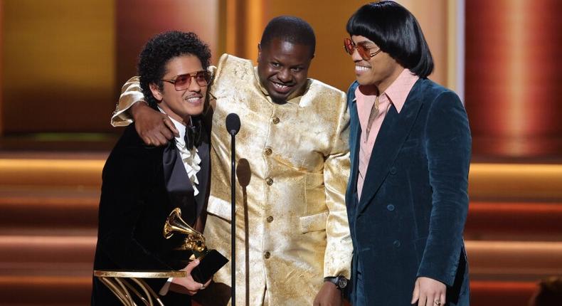 Bruno Mars, Anderson Paak de Silk Sonic remporte deux Grammys. Photo : Rich Fury / Getty Images