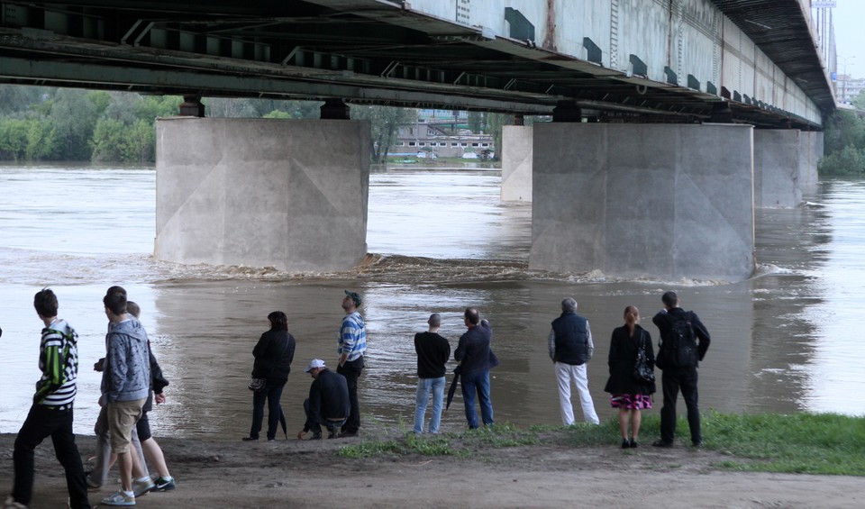 WARSZAWA FALA POWODZIOWA W STOLICY