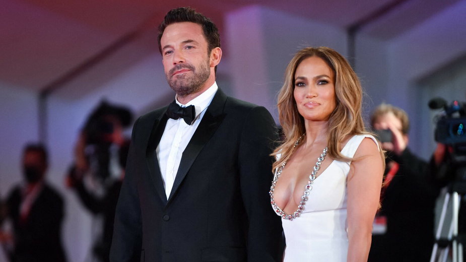 Jennifer Lopez i Ben Affleck zaręczyli się w kwietniu 2022 roku, a teraz wyszło na jaw, że są już po ślubie!