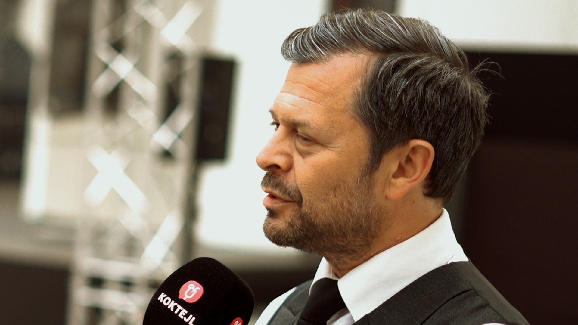 Herec Alexander Bárta.