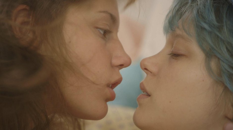 Adèle Exarchopoulos i  Léa Seydoux w filmie "Życie Adeli – Rozdział 1 i 2"