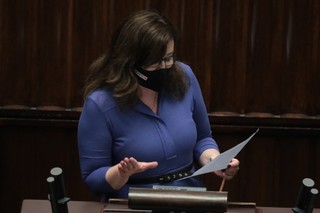 Maciejewska: Rząd flirtuje z antyszczepionkowcami