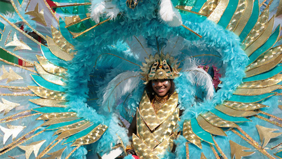 Wśród nadzwyczajnych środków bezpieczeństwa rozpoczął się w niedzielę w zachodnim Londynie dwudniowy uliczny festiwal Notting Hill Carnival, największa tego rodzaju impreza w Europie.