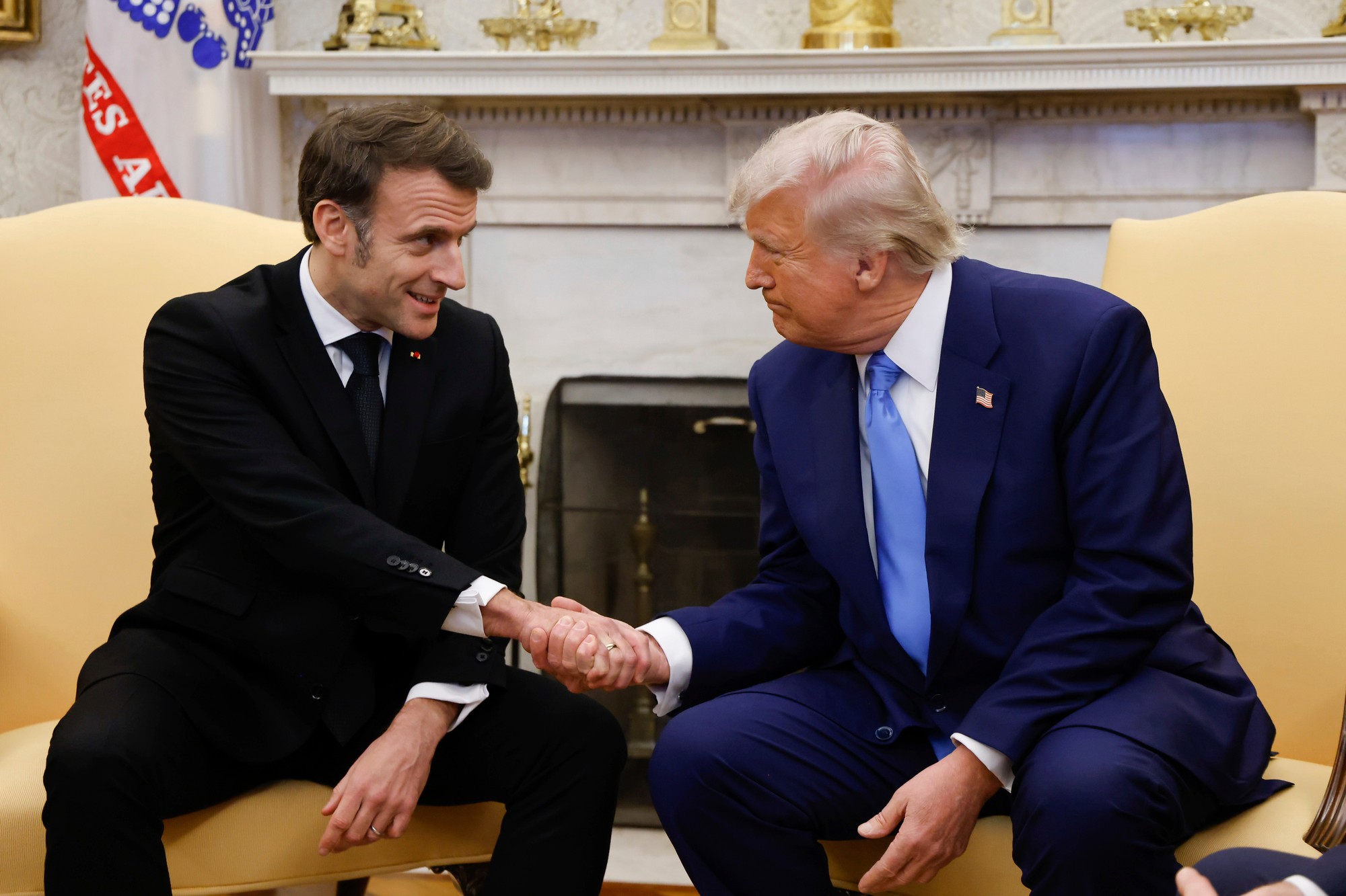 Francúzsky prezident Emmanuel Macron a americký prezident Donald Trump.