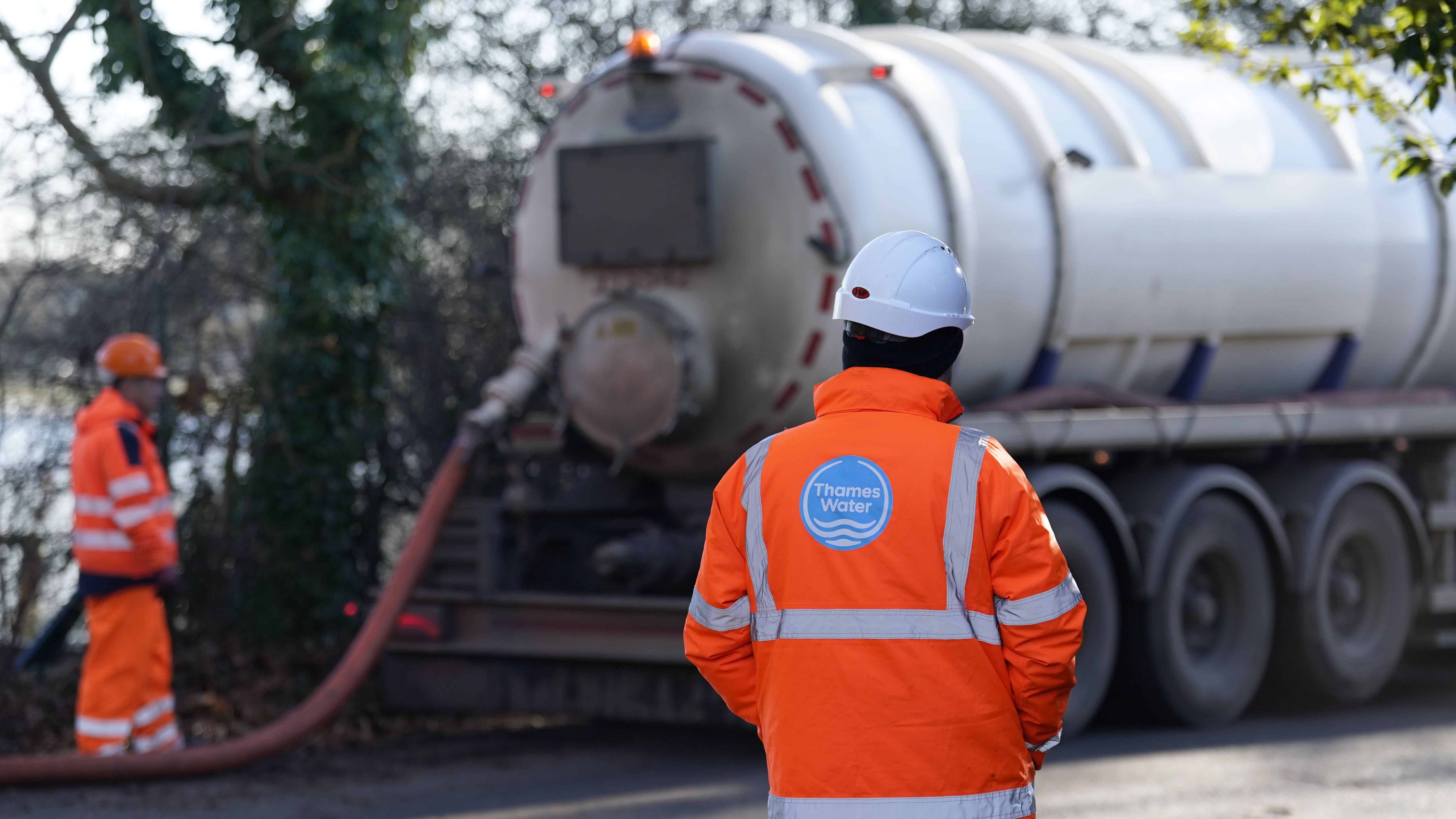 Thames Water defers £2.5m executive bonuses after political outcry