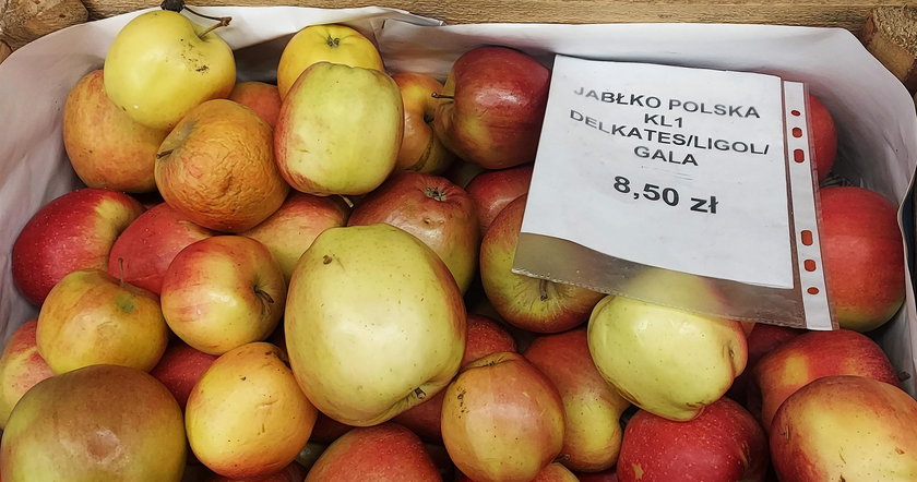 8,50 zł za kilogram polskich jabłek. Ciekawe, co o tym powiedzieliby rolnicy...