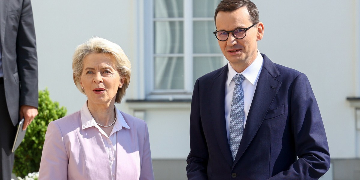 Premier Mateusz Morawiecki i przewodniczaca Komisji Europejskiej Ursula von der Leyen