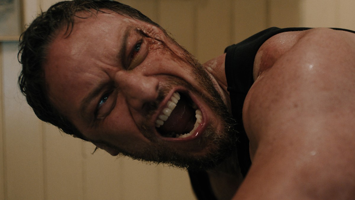 James McAvoy w horrorze "Nie mów zła"