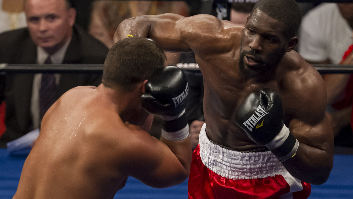 - Nie jem mięsa od czterech miesięcy, zaczynam dbać o swój organizm z jeszcze większą uwagą. Jestem teraz wegetarianinem - mówi Bryant Jennings (17-0, 9 KO), który 25 stycznia w Nowym Jorku skrzyżuje rękawice z Arturem Szpilką (16-0, 12 KO). Amerykanin uważa, że kluczem do wygranej będzie dla niego doskonałe przygotowanie fizyczne.