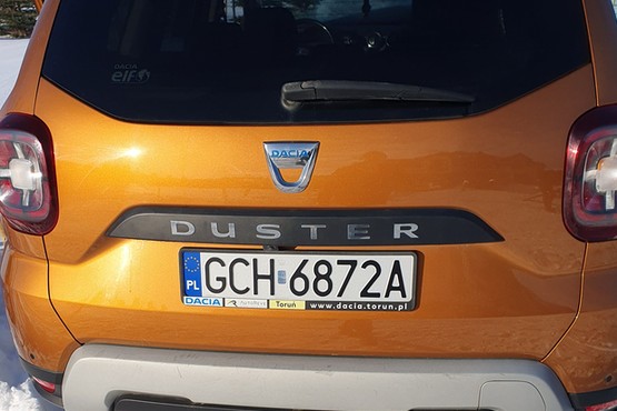 Dacia Duster 1.5 dCi za 25 000 zł, Mercedes za pół ceny. Skarbówka czyści magazyny w marcu