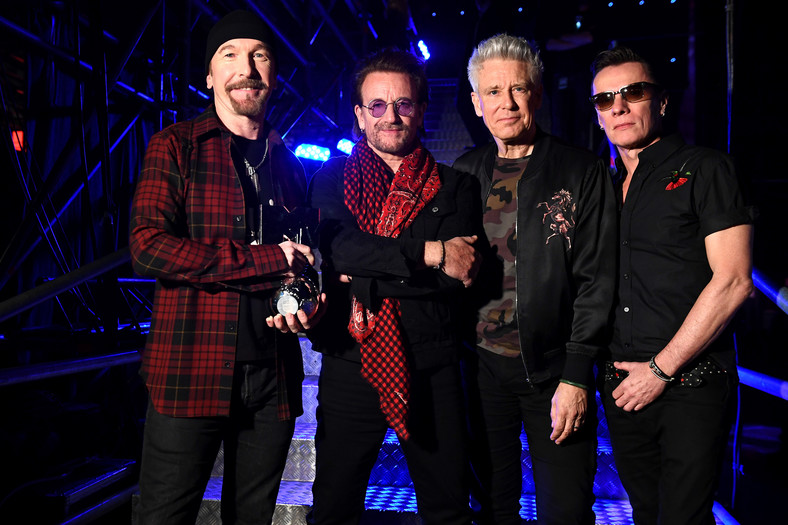 Zespół U2. Na zdjęciu: The Edge, Bono, Adam Clayton i Larry Mullen 