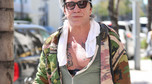 Mickey Rourke prezentuje dekolt