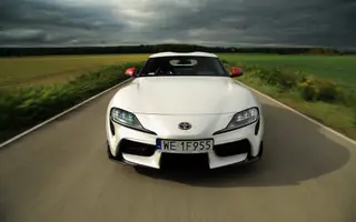 Toyota GR Supra 2.0 – tańsza, lżejsza i łatwiejsza w prowadzeniu