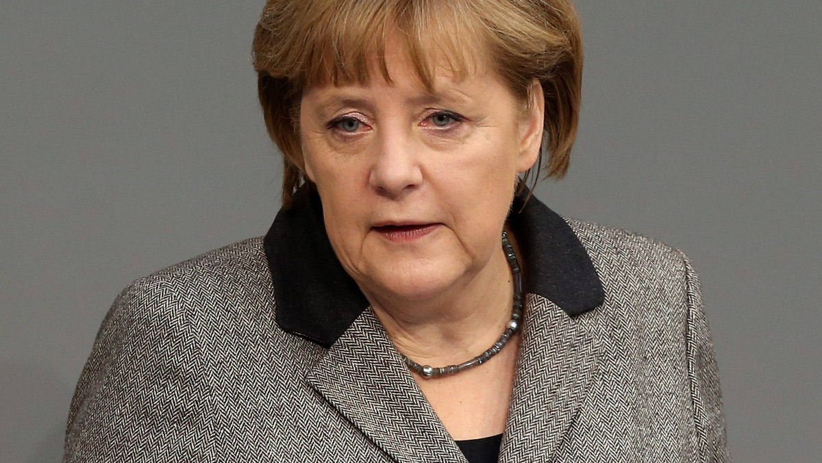 Kanclerz Niemiec Angela Merkel opowiedziała się przed rozpoczynającą się w niedzielę wizytą w Turcji za przyśpieszeniem rozmów o wejściu tego kraju do UE. Mówiła o potrzebie otwarcia nowego rozdziału w negocjacjach z Ankarą.