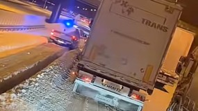 Armageddon na S7. Kierowcy stali w śnieżnym korku choćby osiem godzin. Dziś może być również źle