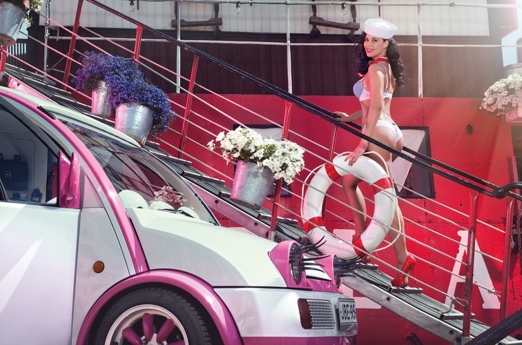 Miss tuningu Frizzi Arnold