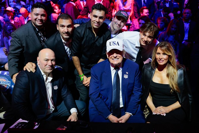 Predsednik i izvršni direktor Ultimate Fighting Championship Dejna Vajt, Donald i Melanija Tramp