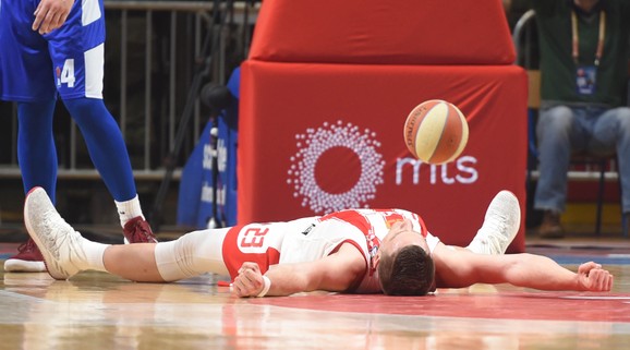 Omić slavi na parketu Pionira