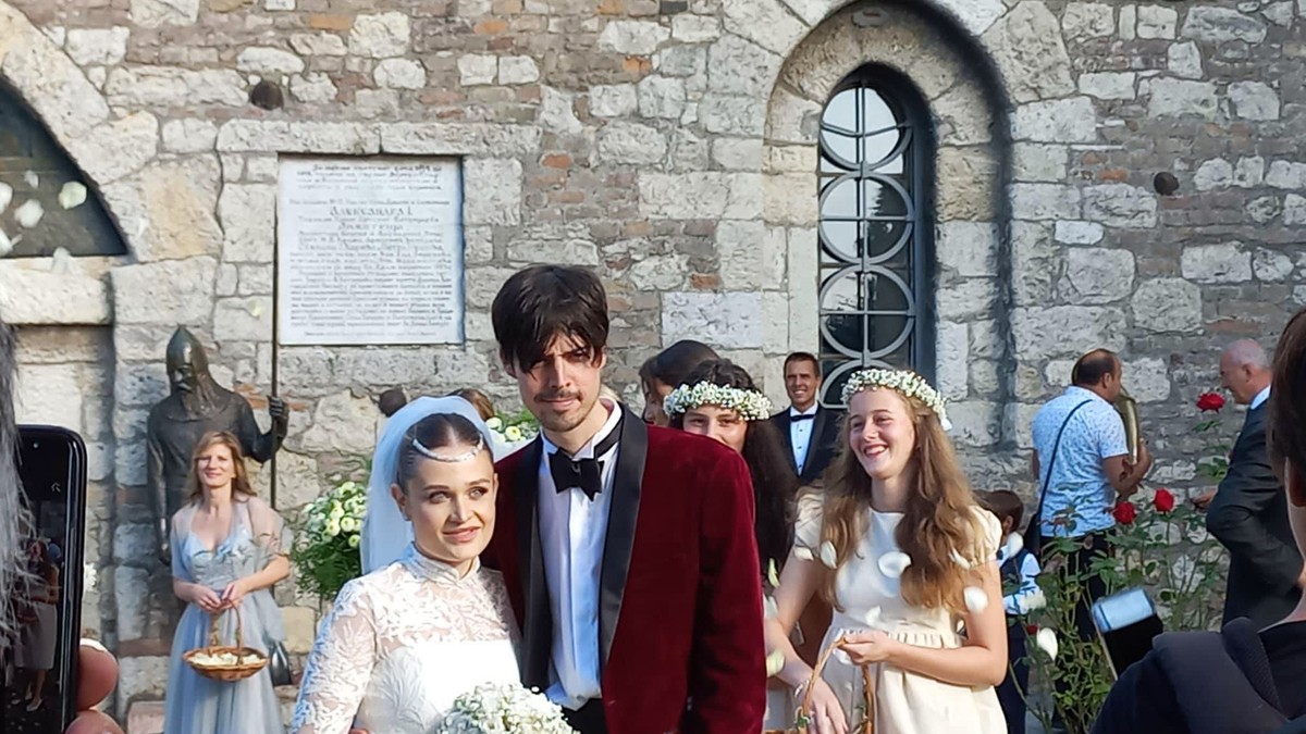 RAZVELA SE MINA SOVTIĆ Ćerka Anice Dobre prvi put progovorila o krahu braka: 