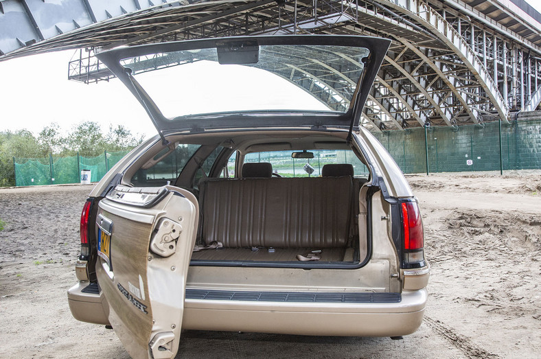 Chevrolet Caprice - ostatni gasi światło