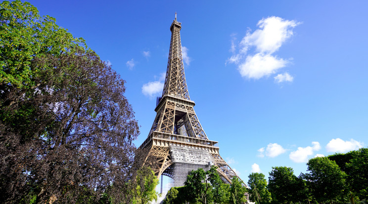 Erőszak történt az Eiffel-torony alatt, elengedtek két gyanúsítottat / Fotó: Northfoto