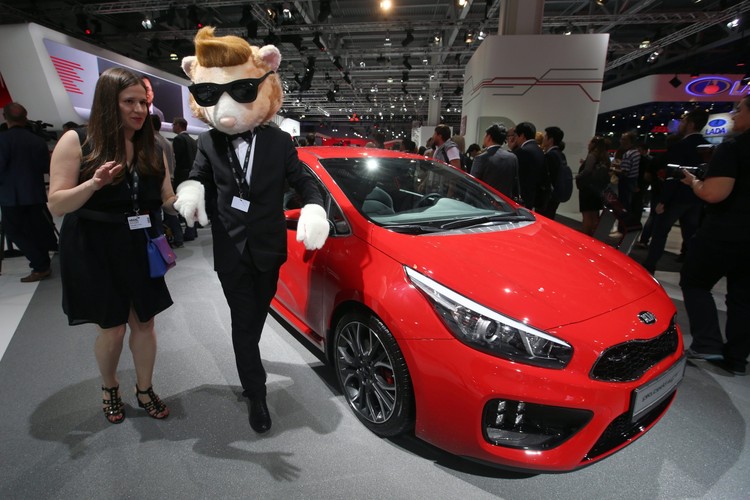 Kia pro_cee'd GT - salon samochodowy w Moskwie