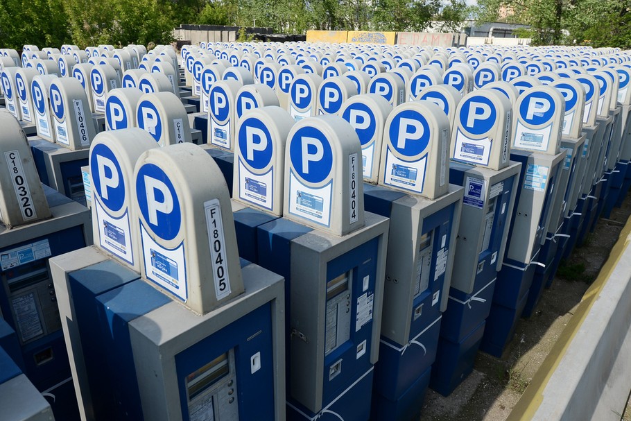 Samorządy ostrożnie podchodzą do podwyższania stawek parkingowych, ponieważ obawiają się gniewu kierowców