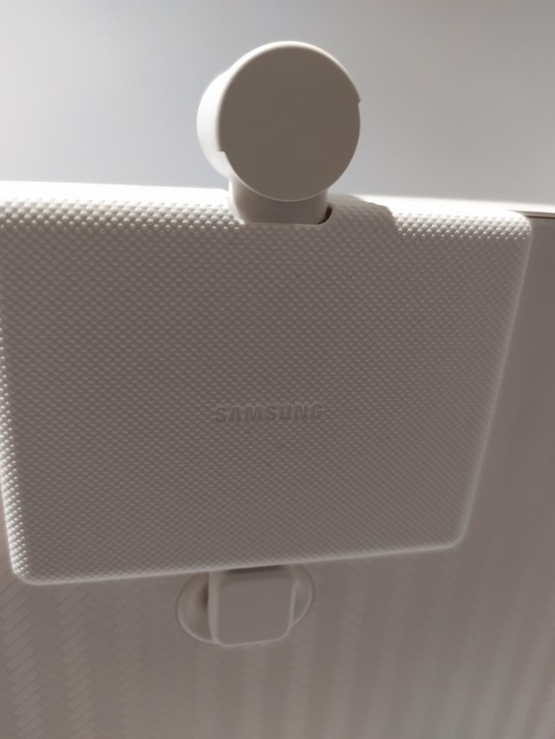 Samsung Smart Monitor M8 - kamera SlimFit