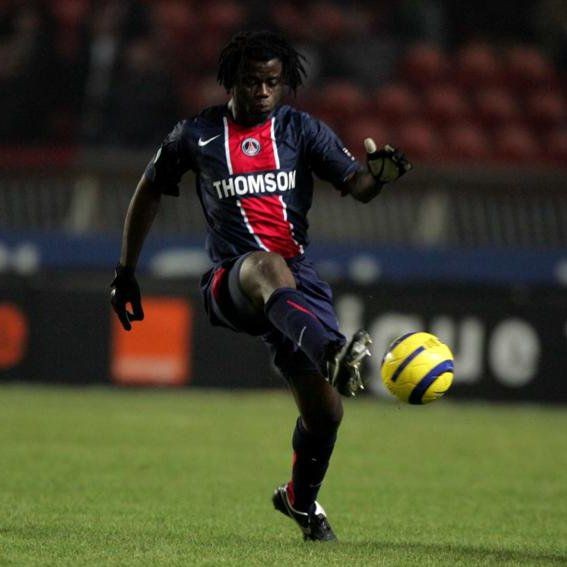 PSG star train M'bami.