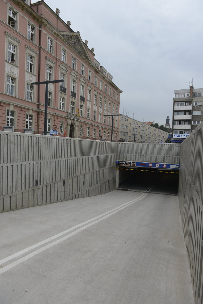 Parking pod pl. Nowy Targ