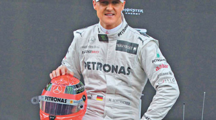 Schumacher és De la Rosa küzd az ifjakkal