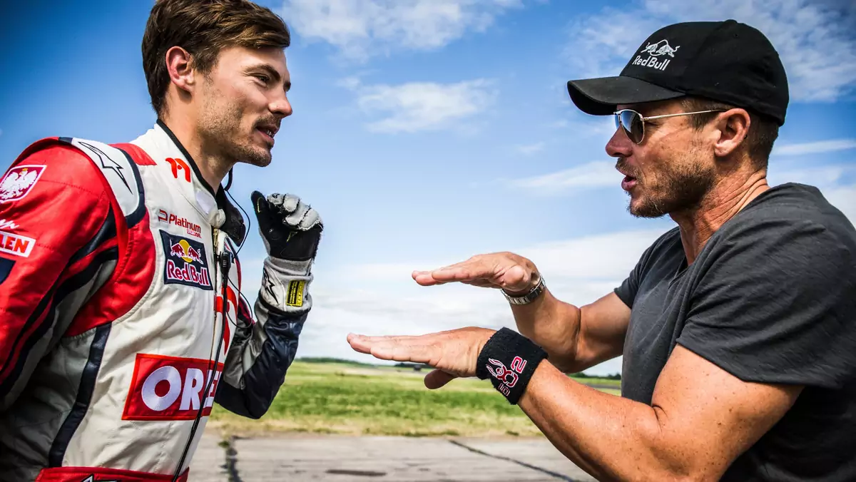 K.Przygonski i F.Baumgartner podczas Red Bull Heli Drifting